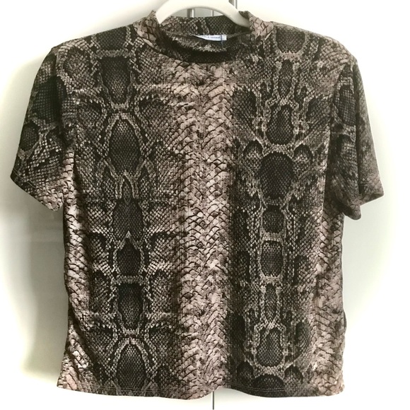Zara Trafaluc Snakeskin Short Sleeve Tee Shirt Top Size S NWT - Picture 4 of 10